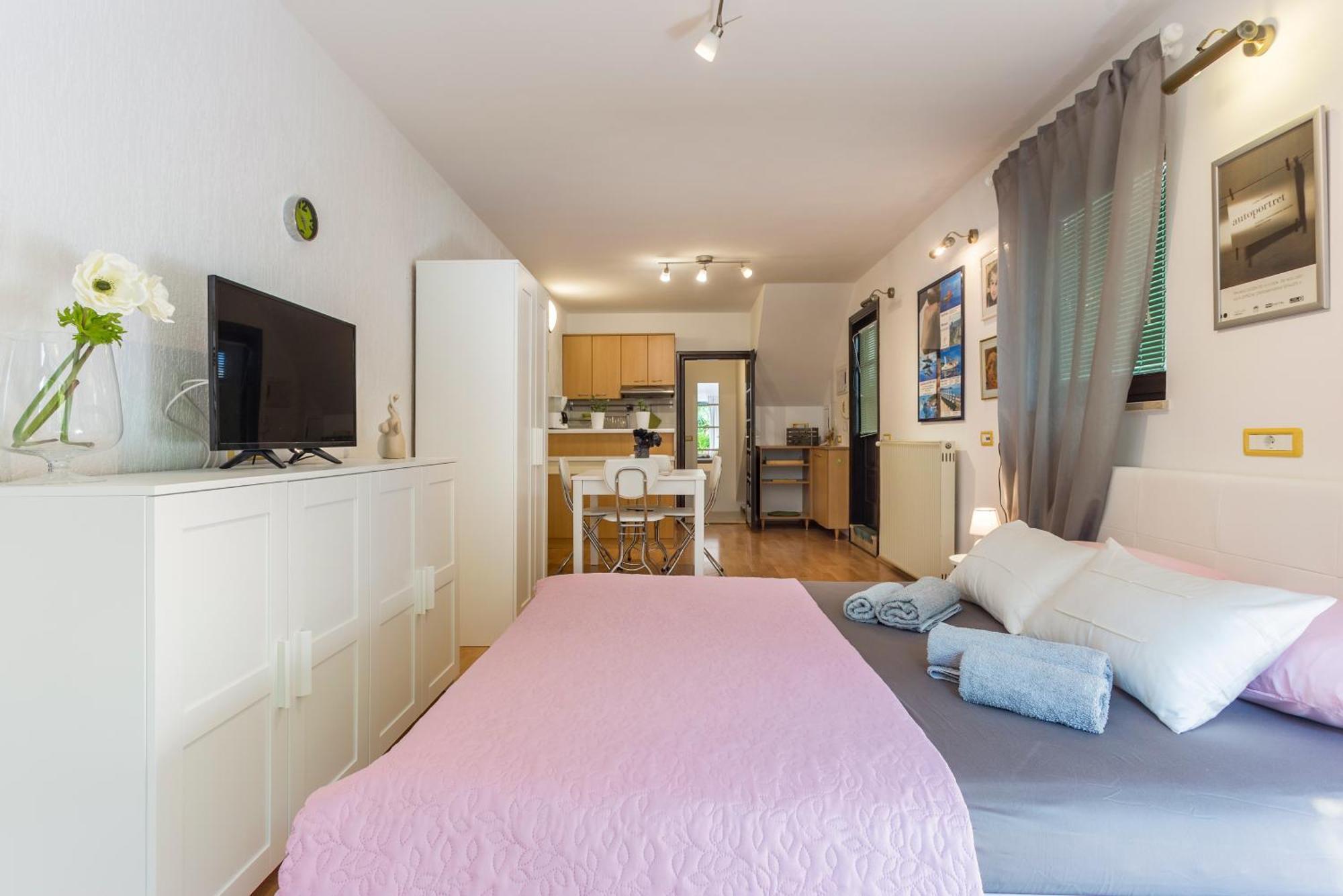 M&m Apartment