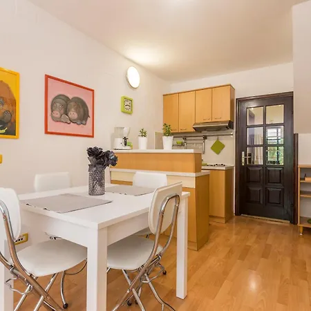 M&M Studio Apartments Rovinj Exterior photo